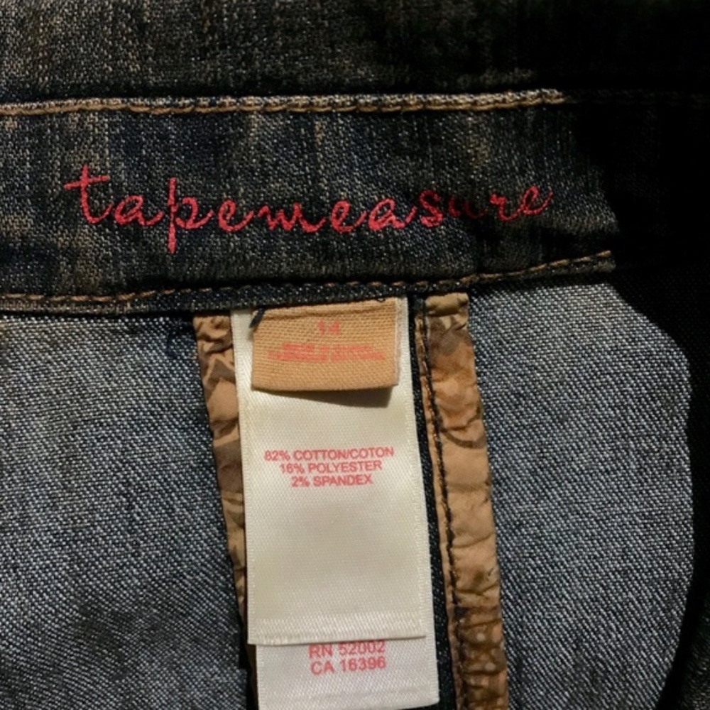 Tapemeasure Distressed Denim Jacket w/Belt - Picture 5 of 6